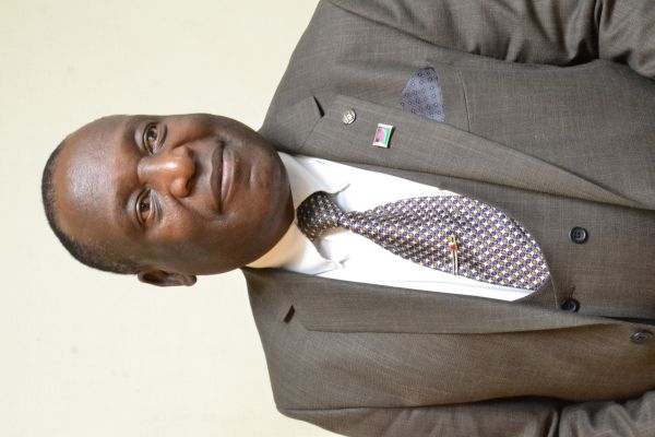 charles-thombozi-ceo-zomba-city-council-200C5AF81-C067-E4F3-49EF-6DDA6C20E904.jpg