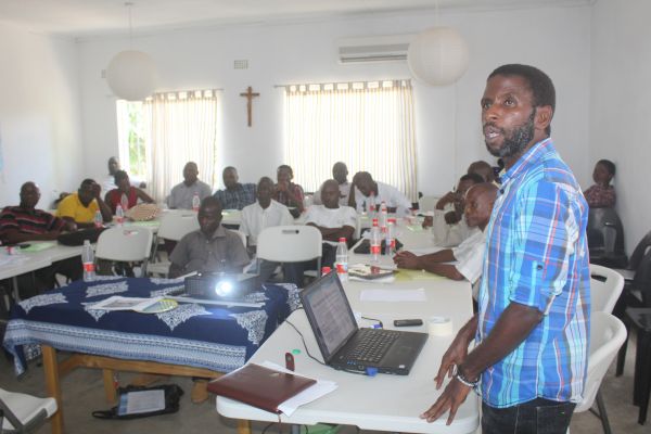 chitipa-district-training-participants-and-captured-in-karonga-9249497BC-EFC6-8812-1D5A-0D8E1AC85C52.jpg