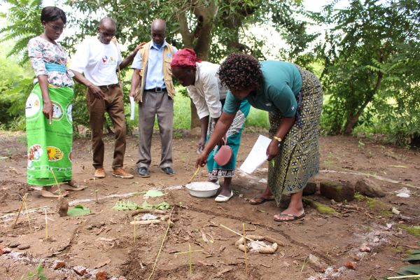 field-work-mapping-lirangwe-in-blantyre-105E3DD67F1-B1AC-5CC0-01D9-09A1E583E0B8.jpg