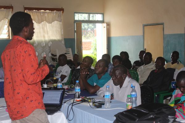 participants-of-the-traiining-from-karonga-held-in-chitipa-district-357B25A27-D8E4-7E11-2E6D-E909F469F441.jpg